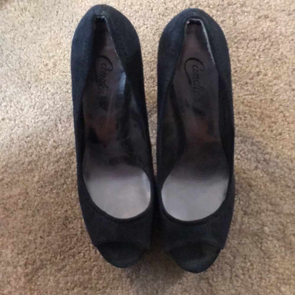 Black seude heels